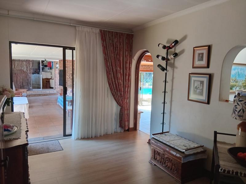 3 Bedroom Property for Sale in Hennopspark Gauteng