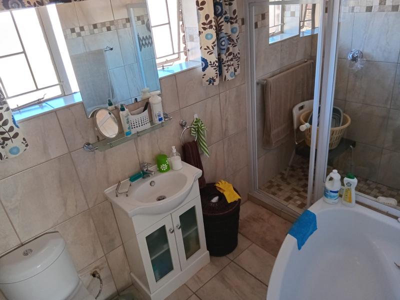 3 Bedroom Property for Sale in Hennopspark Gauteng