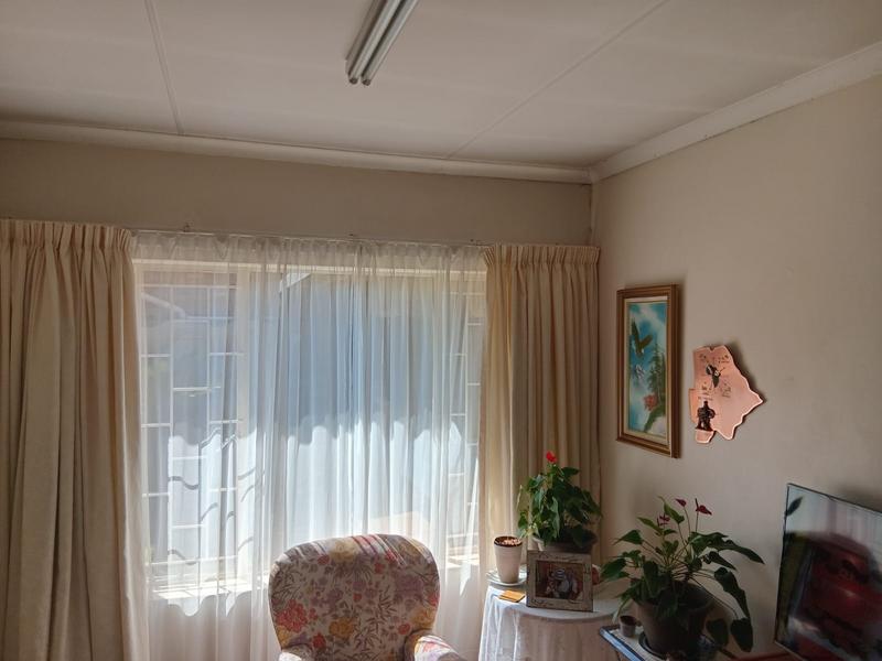 3 Bedroom Property for Sale in Hennopspark Gauteng