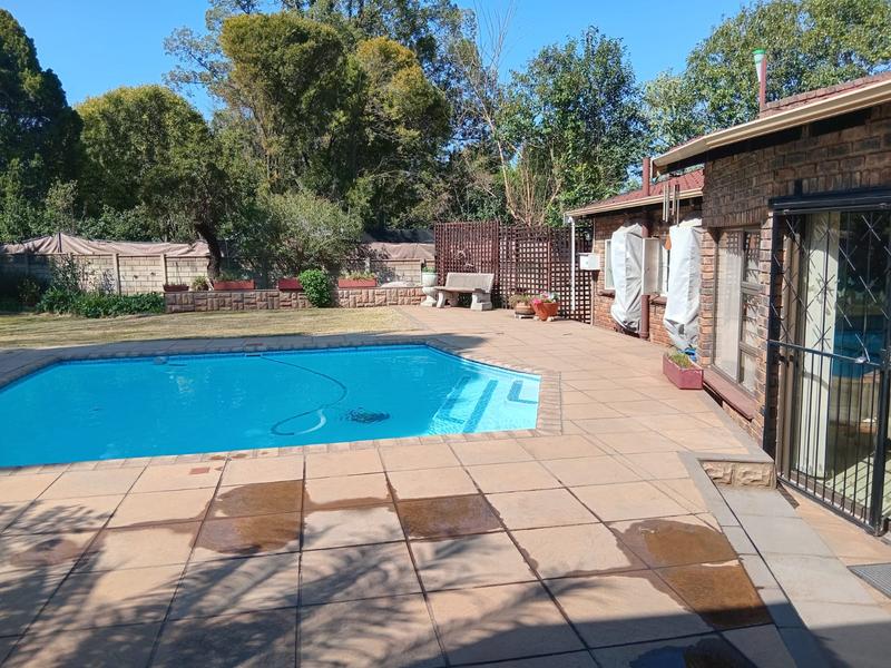 3 Bedroom Property for Sale in Hennopspark Gauteng
