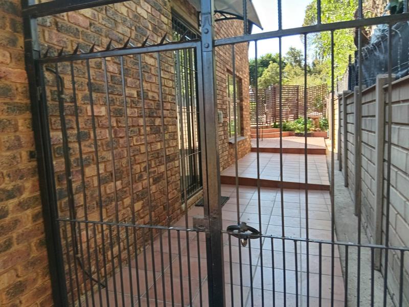 3 Bedroom Property for Sale in Hennopspark Gauteng