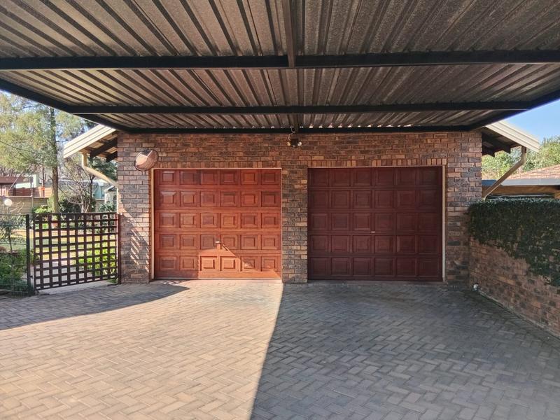 3 Bedroom Property for Sale in Hennopspark Gauteng