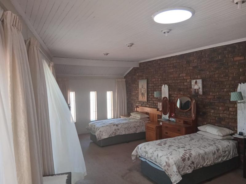 4 Bedroom Property for Sale in Hennopspark Gauteng