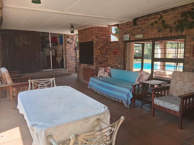 4 Bedroom Property for Sale in Hennopspark Gauteng