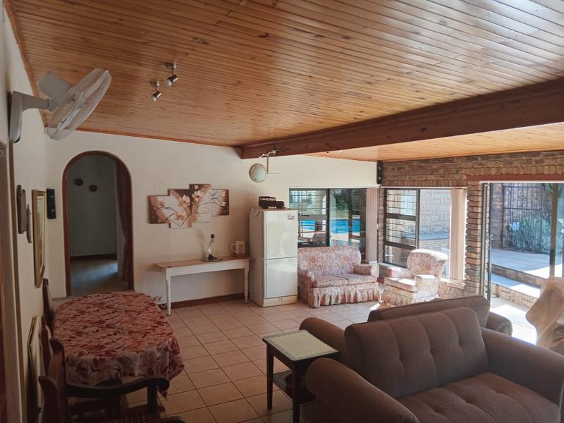 4 Bedroom Property for Sale in Hennopspark Gauteng