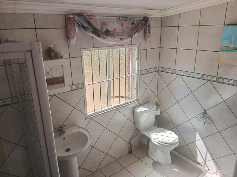 4 Bedroom Property for Sale in Hennopspark Gauteng