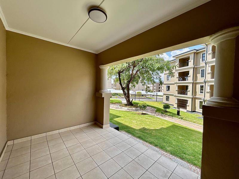 2 Bedroom Property for Sale in Blue Hills Gauteng