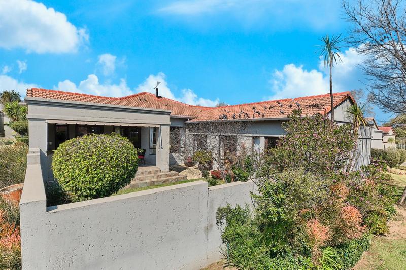 3 Bedroom Property for Sale in Cedar Lakes Gauteng