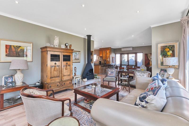 3 Bedroom Property for Sale in Cedar Lakes Gauteng