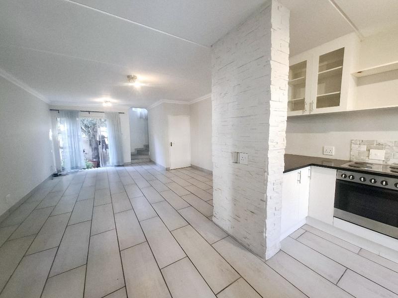 2 Bedroom Property for Sale in Sunninghill Gauteng
