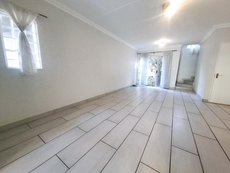 2 Bedroom Property for Sale in Sunninghill Gauteng