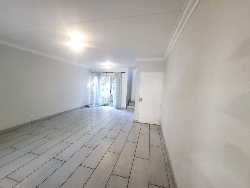 2 Bedroom Property for Sale in Sunninghill Gauteng