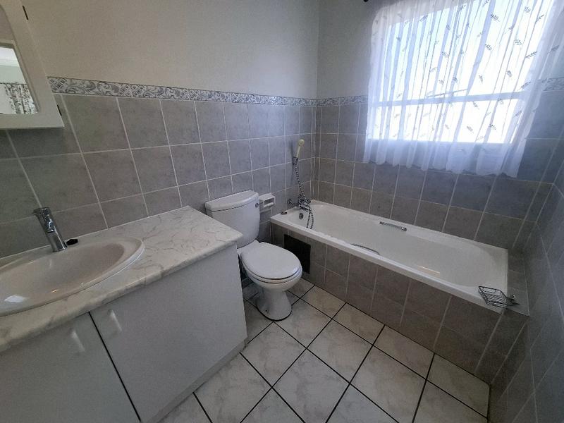2 Bedroom Property for Sale in Sunninghill Gauteng