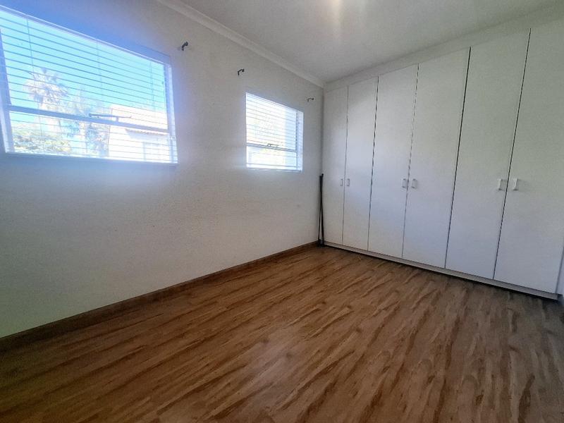 2 Bedroom Property for Sale in Sunninghill Gauteng