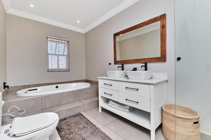 4 Bedroom Property for Sale in Woodmead Gauteng