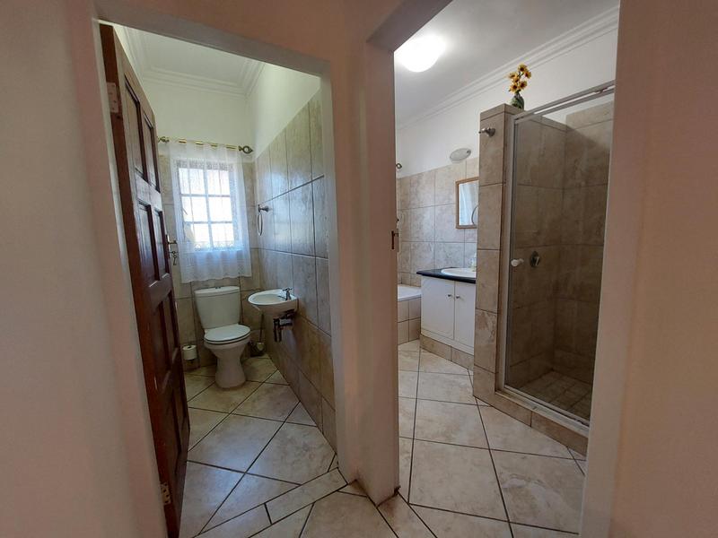 5 Bedroom Property for Sale in Waverley Gauteng