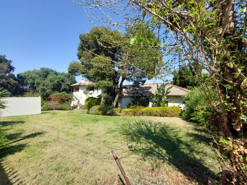 5 Bedroom Property for Sale in Waverley Gauteng