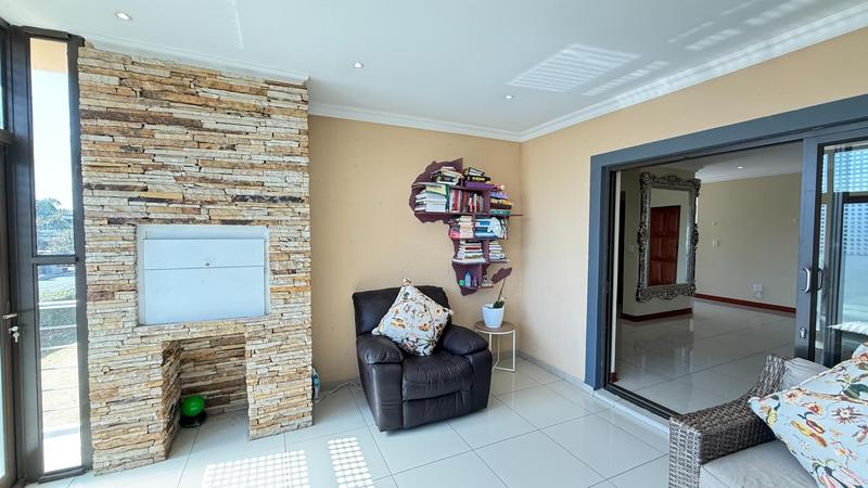 5 Bedroom Property for Sale in Blue Valley Golf Estate Gauteng