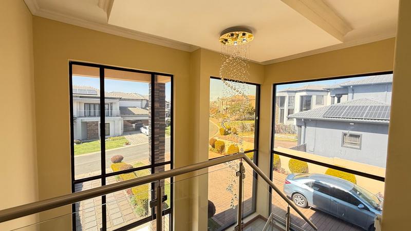 5 Bedroom Property for Sale in Blue Valley Golf Estate Gauteng