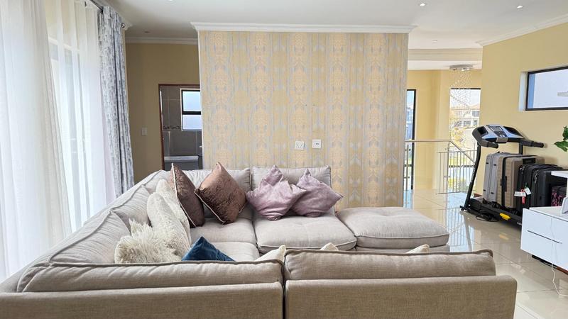 5 Bedroom Property for Sale in Blue Valley Golf Estate Gauteng