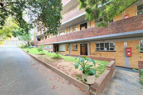 To Let 1 Bedroom Property for Rent in Linden Gauteng