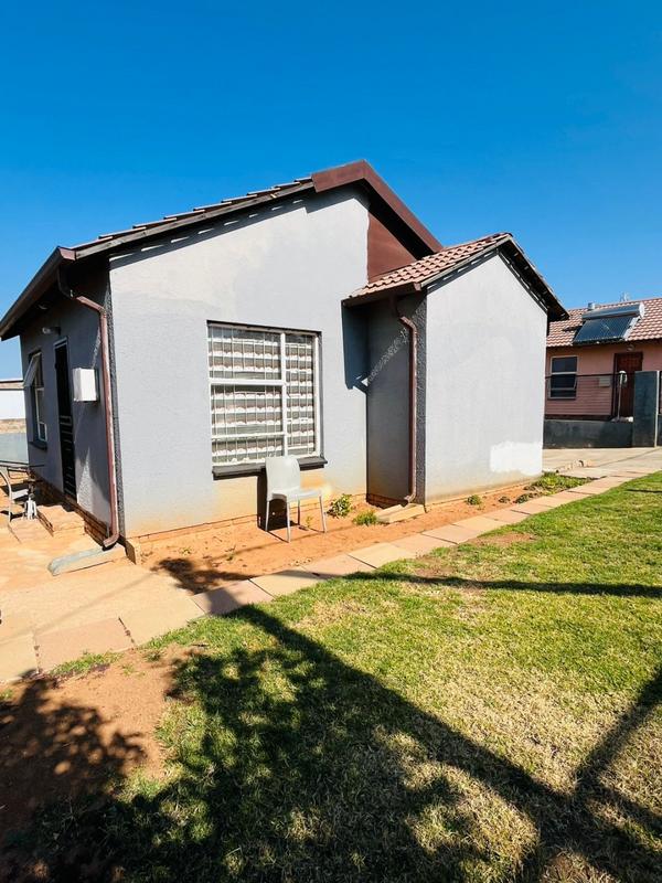 2 Bedroom Property for Sale in Cosmo City Gauteng