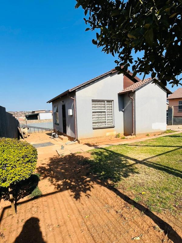 2 Bedroom Property for Sale in Cosmo City Gauteng