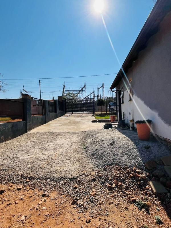 2 Bedroom Property for Sale in Cosmo City Gauteng