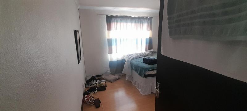 2 Bedroom Property for Sale in Vorna Valley Gauteng