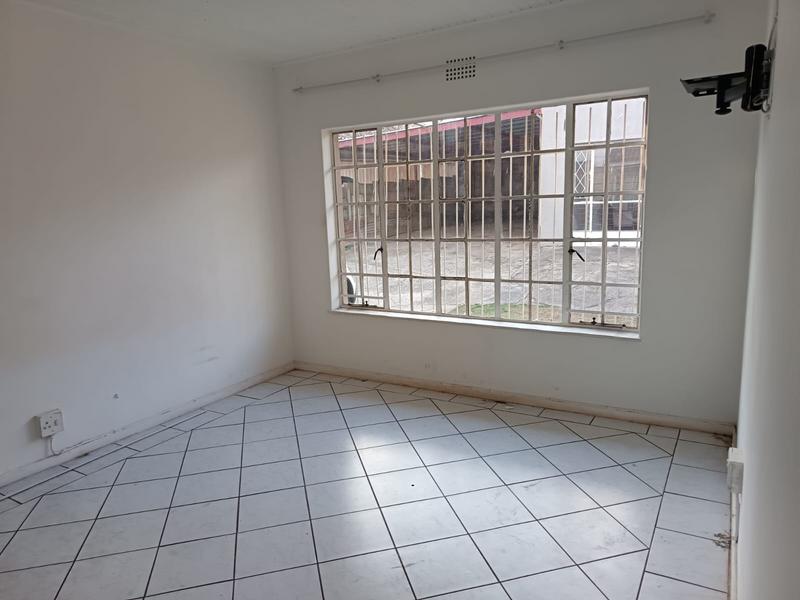 7 Bedroom Property for Sale in Discovery Gauteng