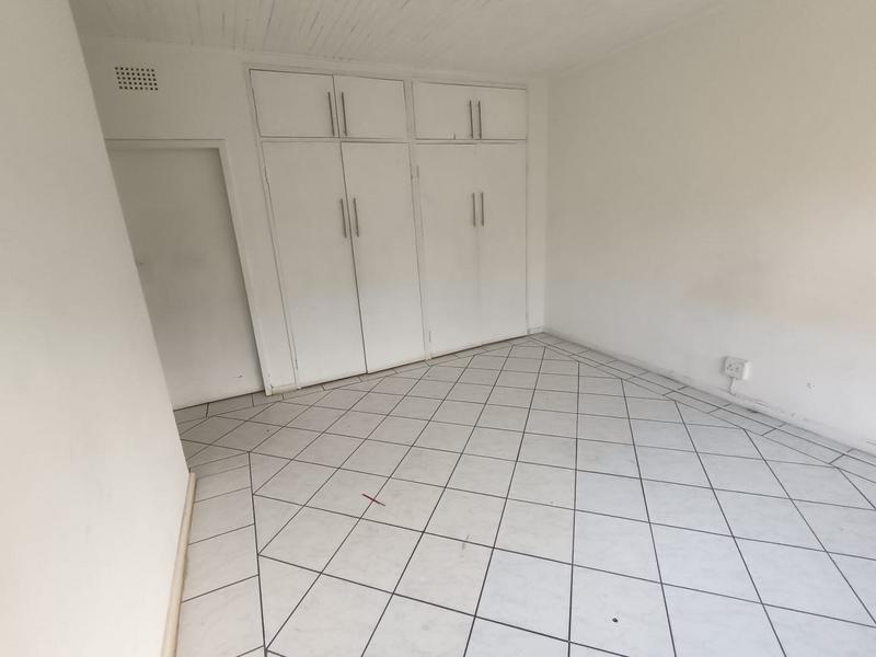 7 Bedroom Property for Sale in Discovery Gauteng