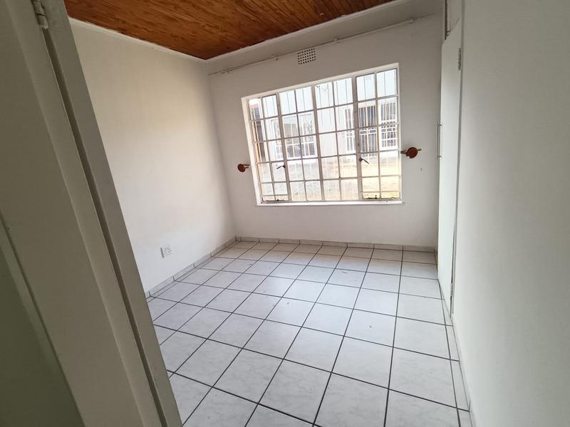 7 Bedroom Property for Sale in Discovery Gauteng