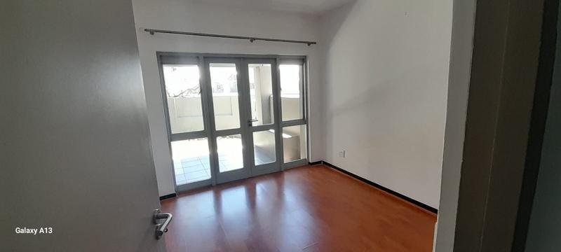 1 Bedroom Property for Sale in Fourways Gauteng