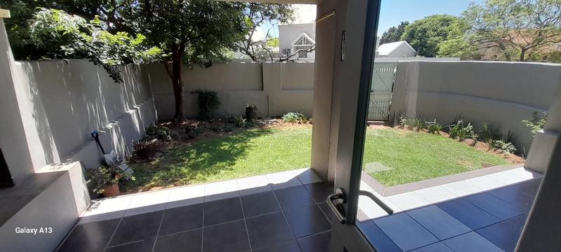 1 Bedroom Property for Sale in Fourways Gauteng
