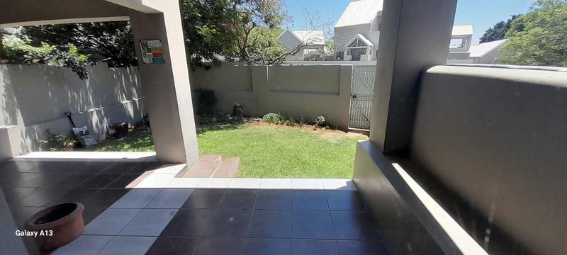 1 Bedroom Property for Sale in Fourways Gauteng