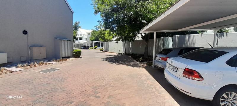 1 Bedroom Property for Sale in Fourways Gauteng