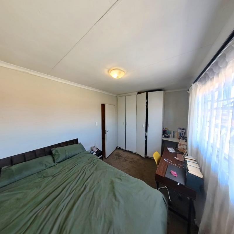 2 Bedroom Property for Sale in Birchleigh Gauteng