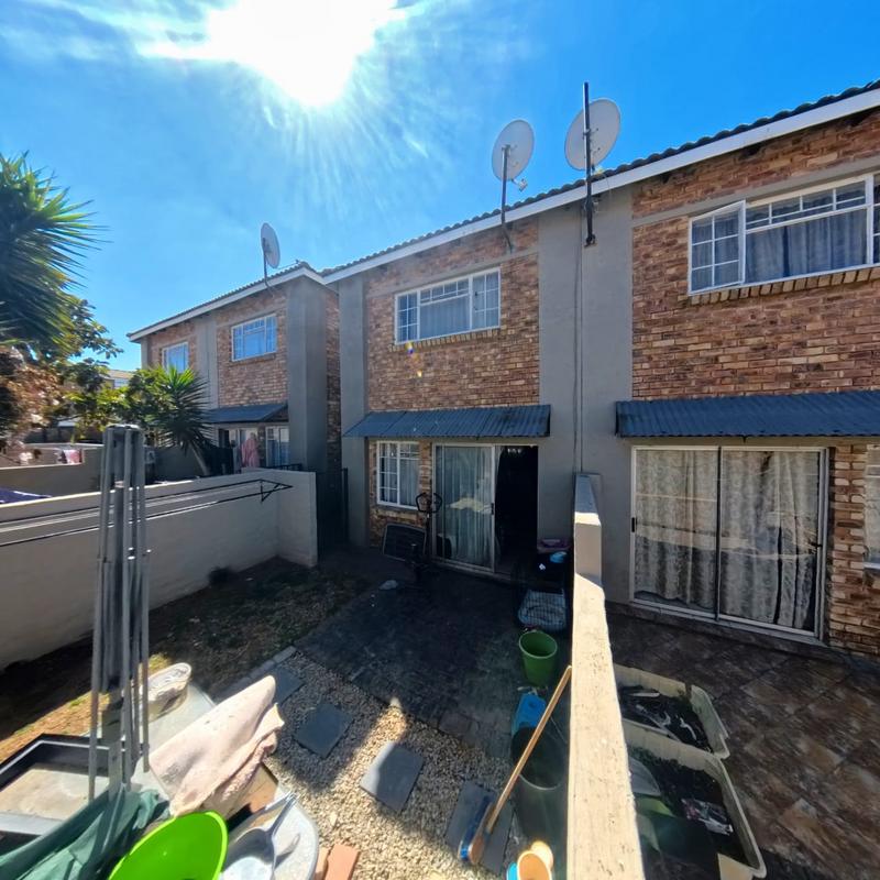 2 Bedroom Property for Sale in Birchleigh Gauteng