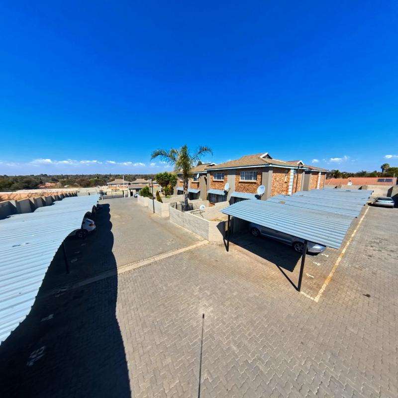 2 Bedroom Property for Sale in Birchleigh Gauteng