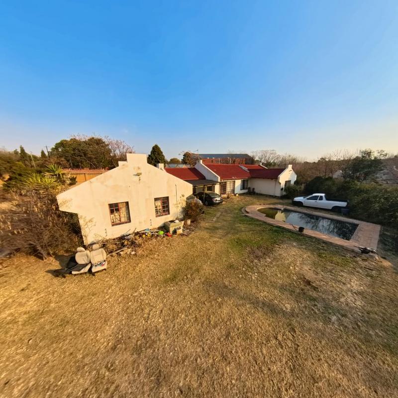 4 Bedroom Property for Sale in Glen Austin Gauteng