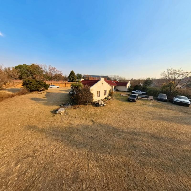 4 Bedroom Property for Sale in Glen Austin Gauteng