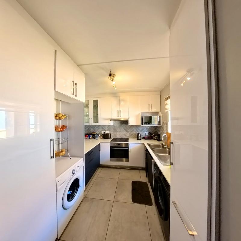 3 Bedroom Property for Sale in Noordwyk Gauteng