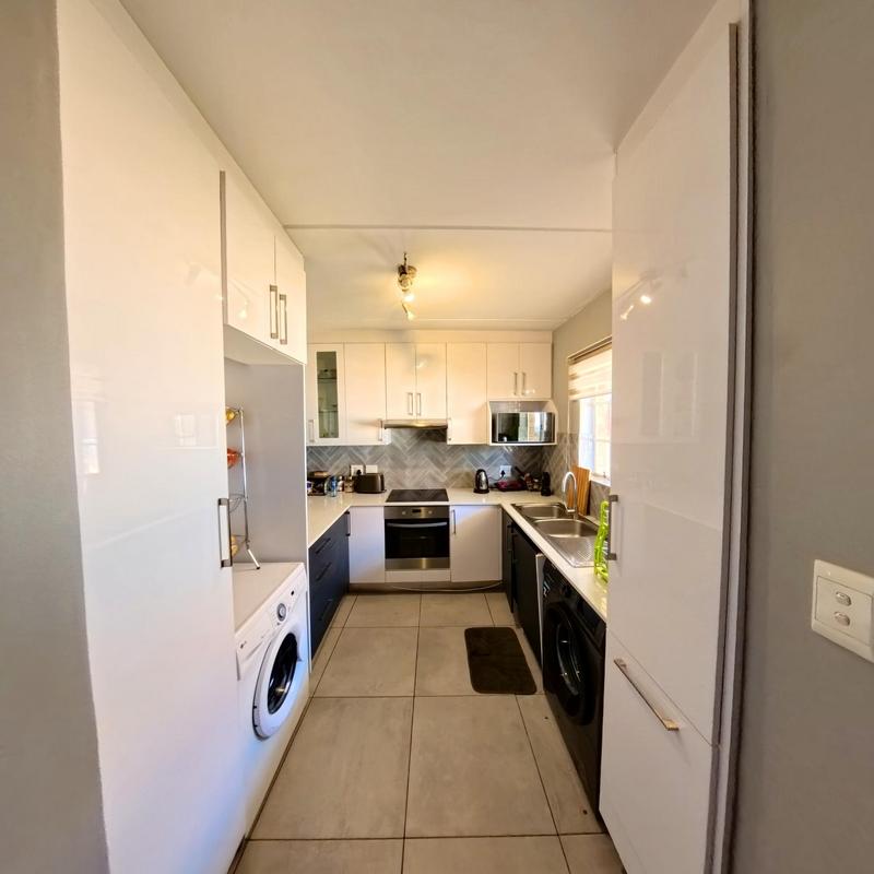 3 Bedroom Property for Sale in Noordwyk Gauteng