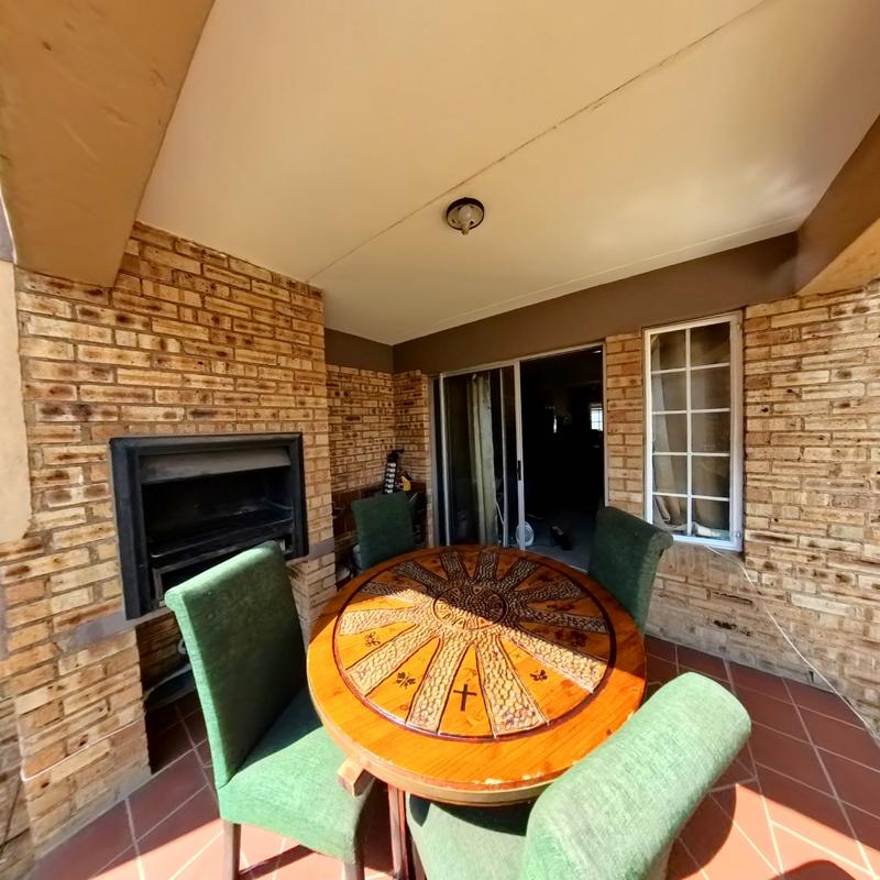 3 Bedroom Property for Sale in Noordwyk Gauteng