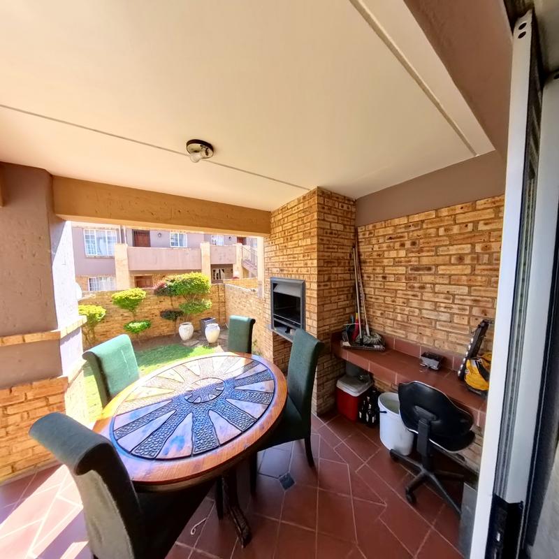 3 Bedroom Property for Sale in Noordwyk Gauteng