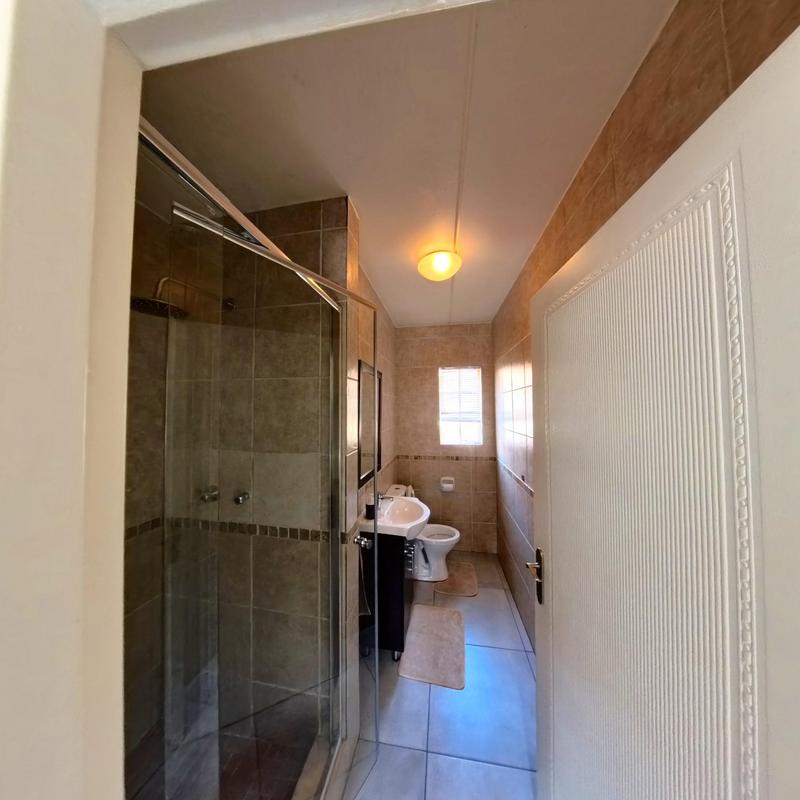 3 Bedroom Property for Sale in Noordwyk Gauteng