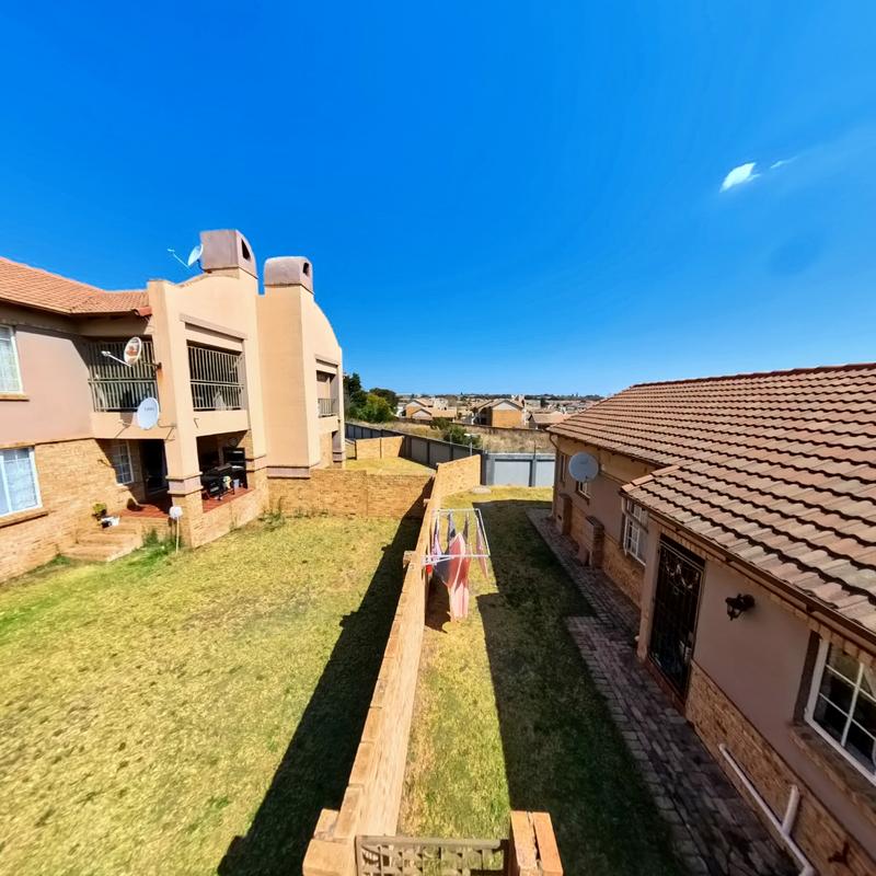 3 Bedroom Property for Sale in Noordwyk Gauteng