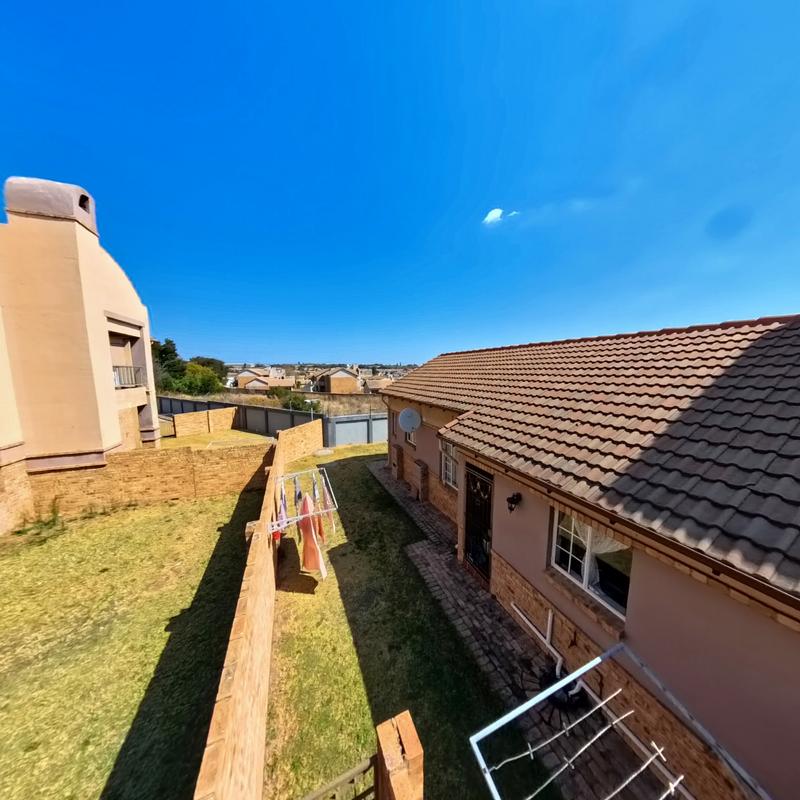 3 Bedroom Property for Sale in Noordwyk Gauteng