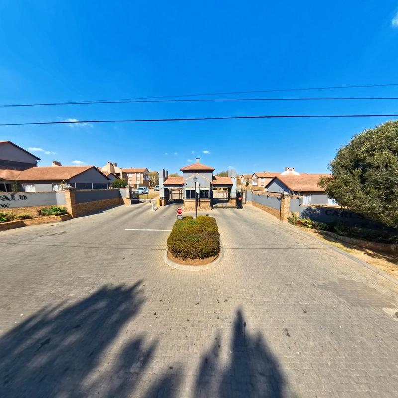 3 Bedroom Property for Sale in Noordwyk Gauteng