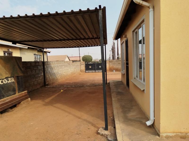 2 Bedroom Property for Sale in Protea Glen Gauteng